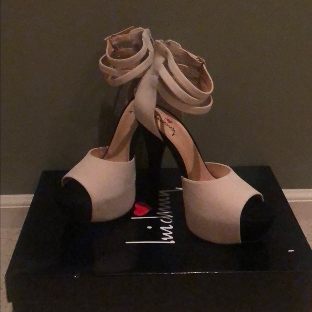 Never Worn Luichiny Joe Lynn heels